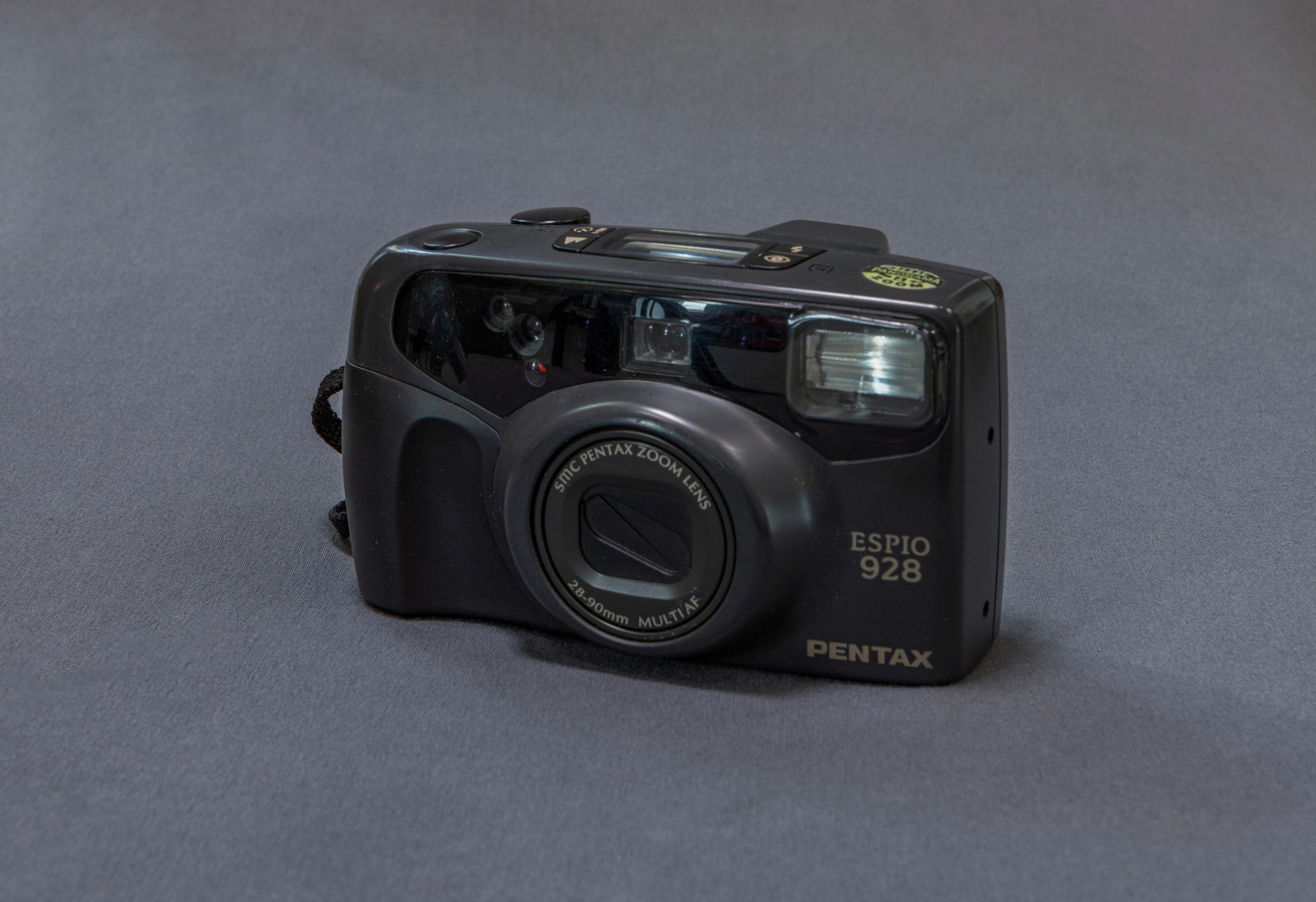 Фотоаппарат «Pentax Espio 928»