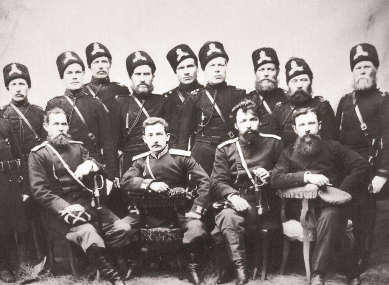 Служащие Красноярского городского управления полиции, конец ХIХ века.